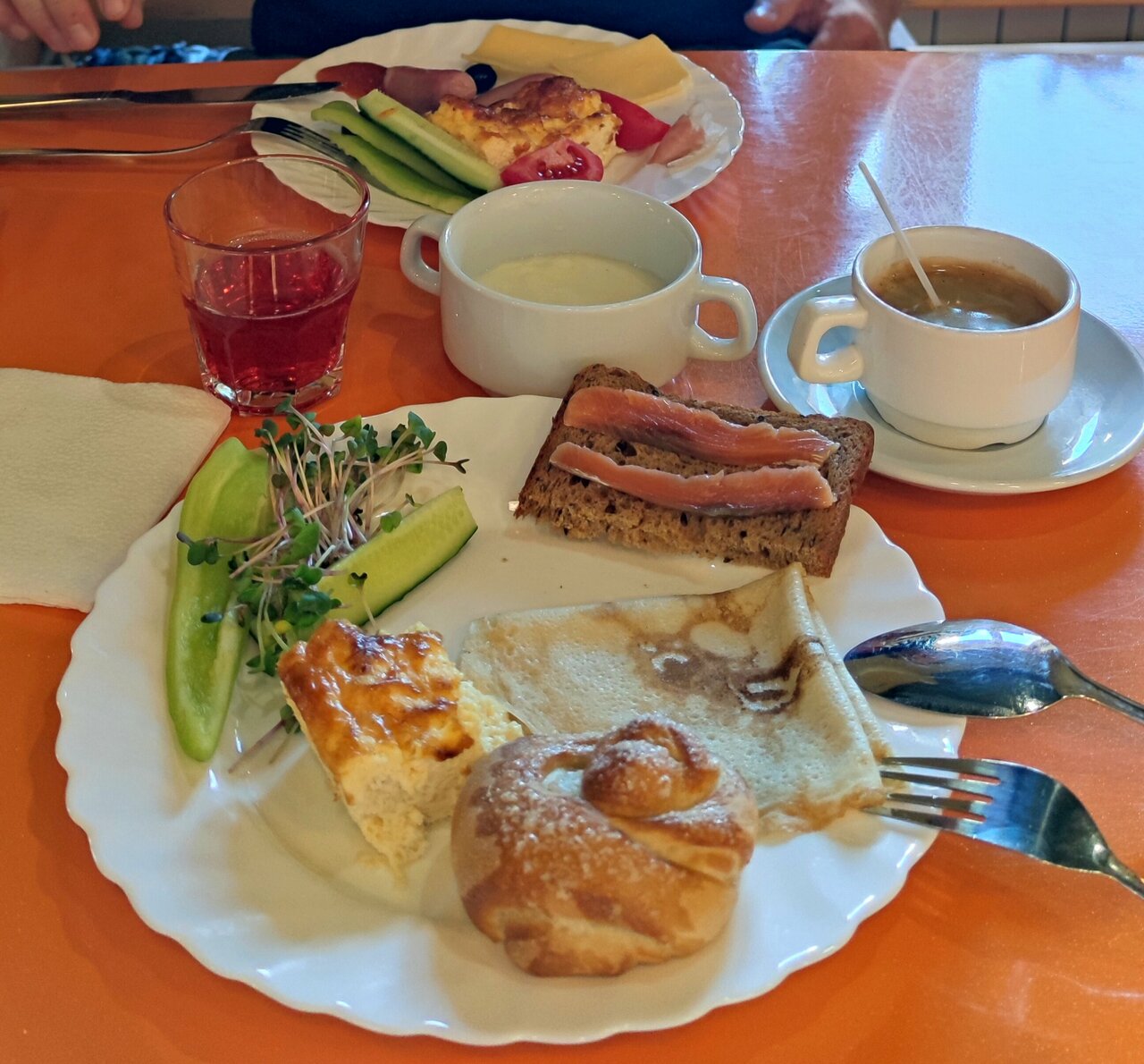 Гостиница Нефтехимик Тобольск-100