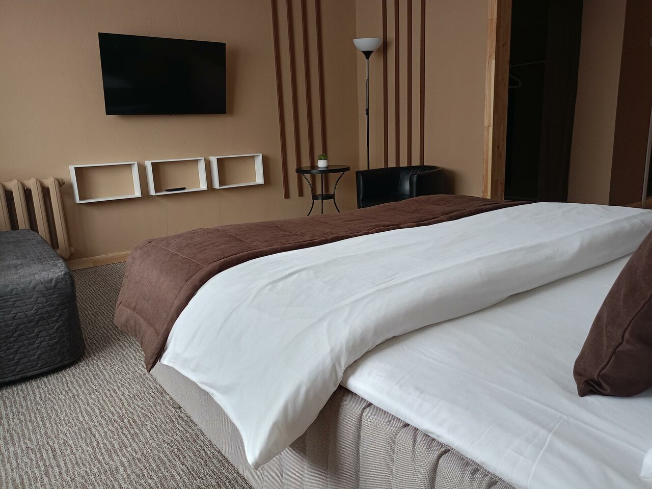 Гостиница Нефтехимик Тобольск-75