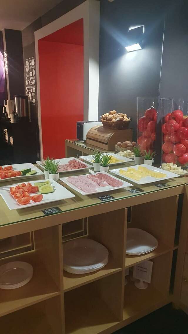 Гостиница Нефтехимик Тобольск-95